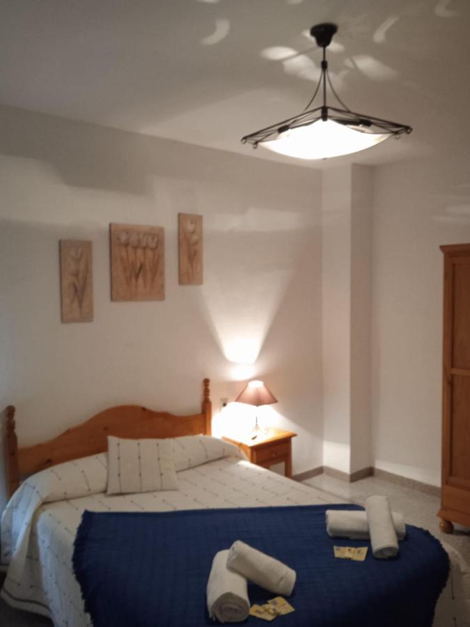 Pension La Sierra Cortes de la Frontera Exterior photo