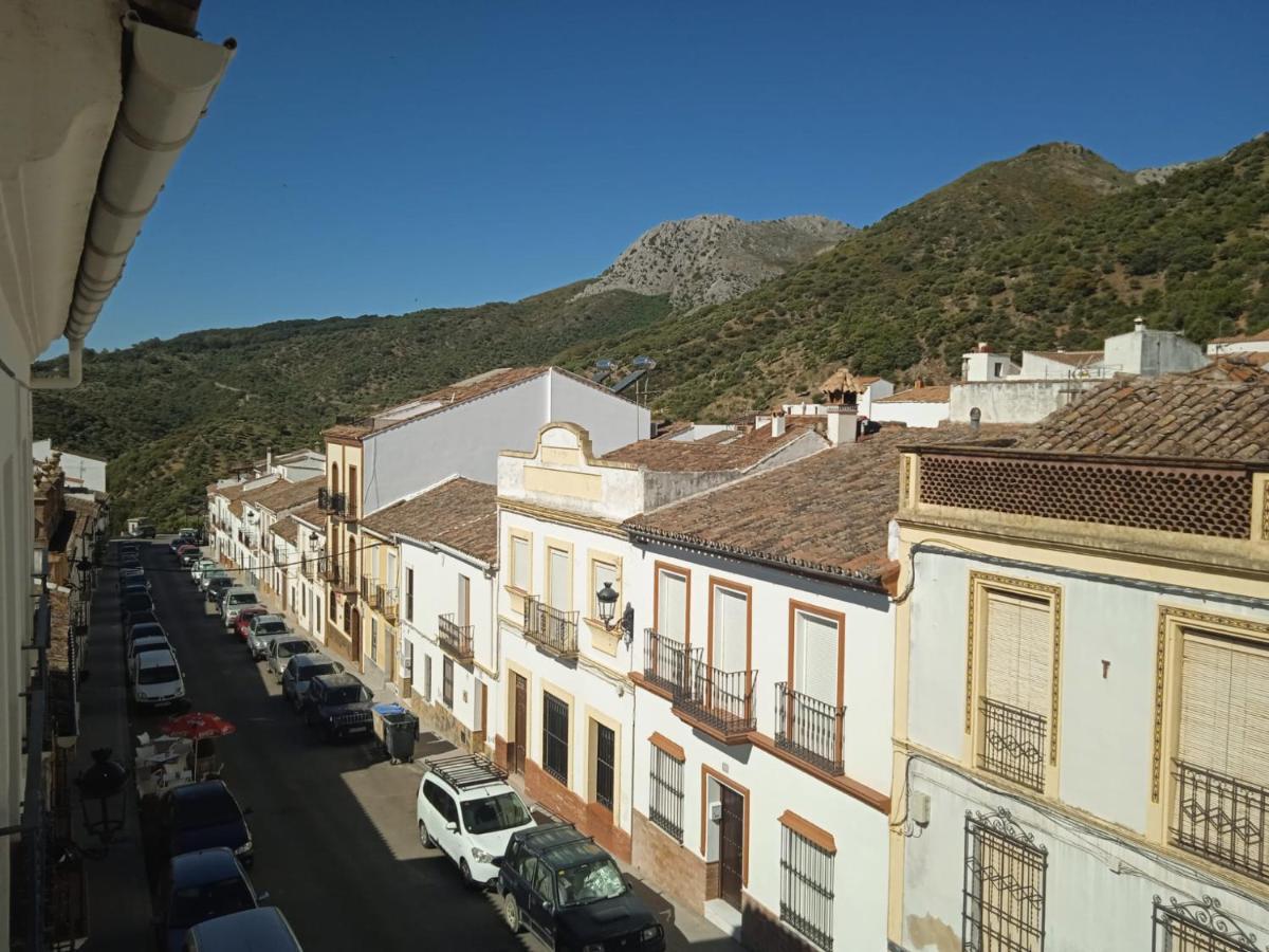 Pension La Sierra Cortes de la Frontera Exterior photo