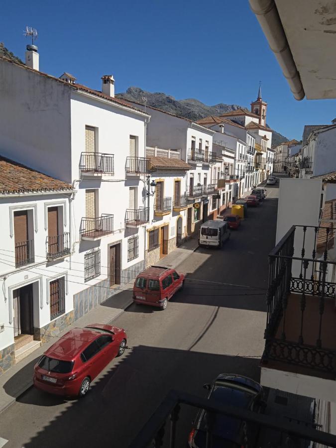 Pension La Sierra Cortes de la Frontera Exterior photo